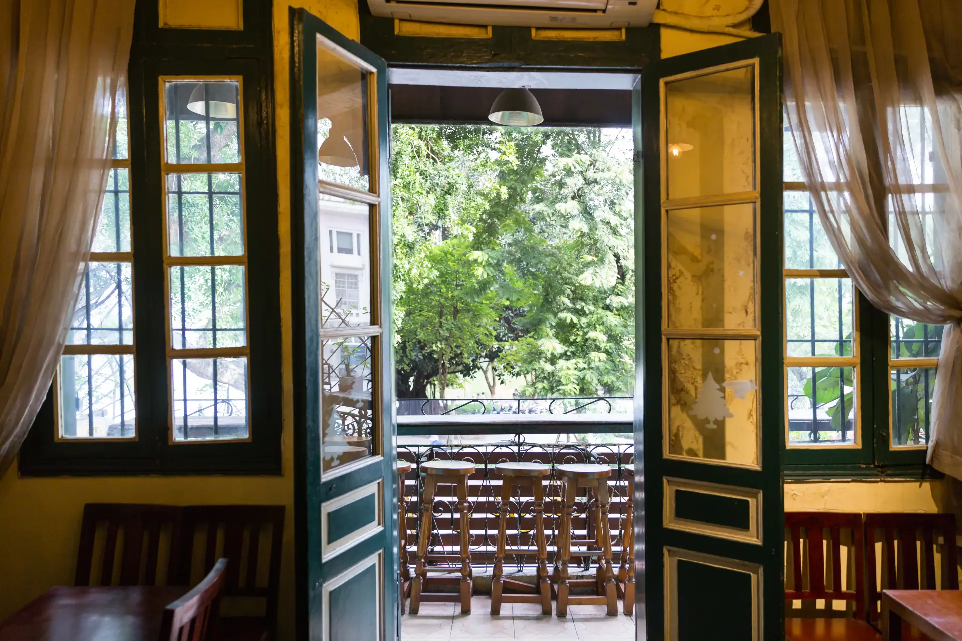 GTA Direct Windows & Doors